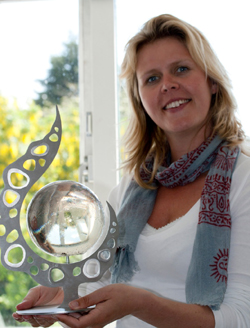 Angela van der Knaap, lid van Westlands Kunstenaarscollectief WIT